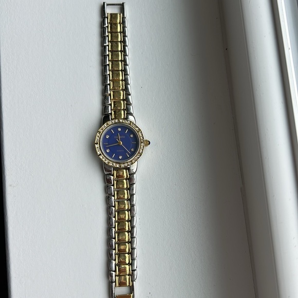 Capizio watches for young lady band 6” blue face works 4 interchangeable bezels - Picture 1 of 13